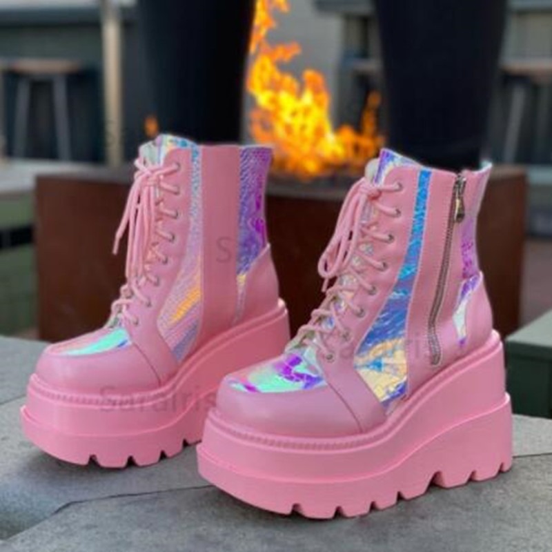 Block Heel Ankle Boots - Stivaletti da donna rosa olografici con
