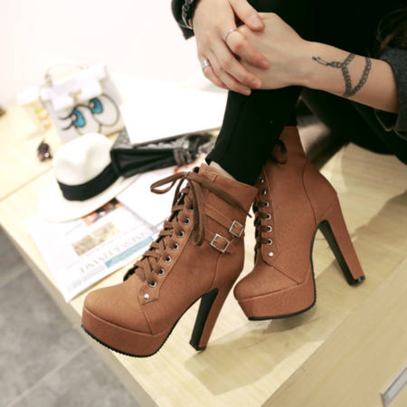 Stivaletti con plateau da donn - Block Heel Ankle Boots recensione e prezzo