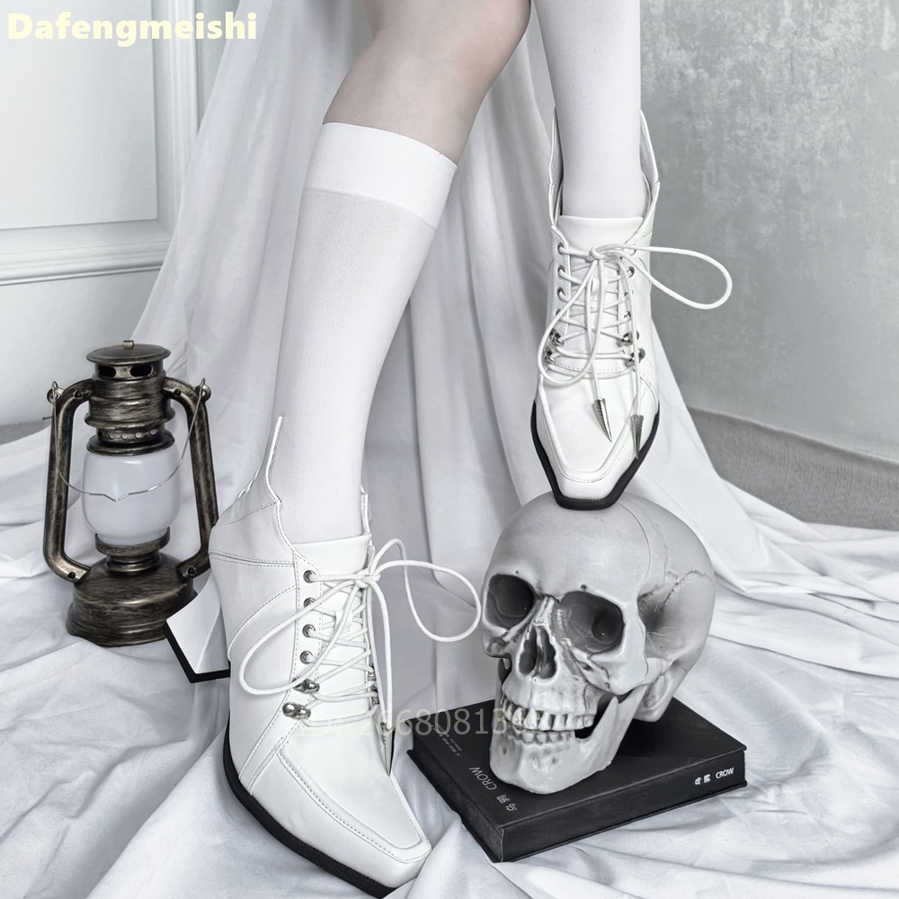 Stivaletti in Pelle Bianca con - Block Heel Ankle Boots recensione e prezzo