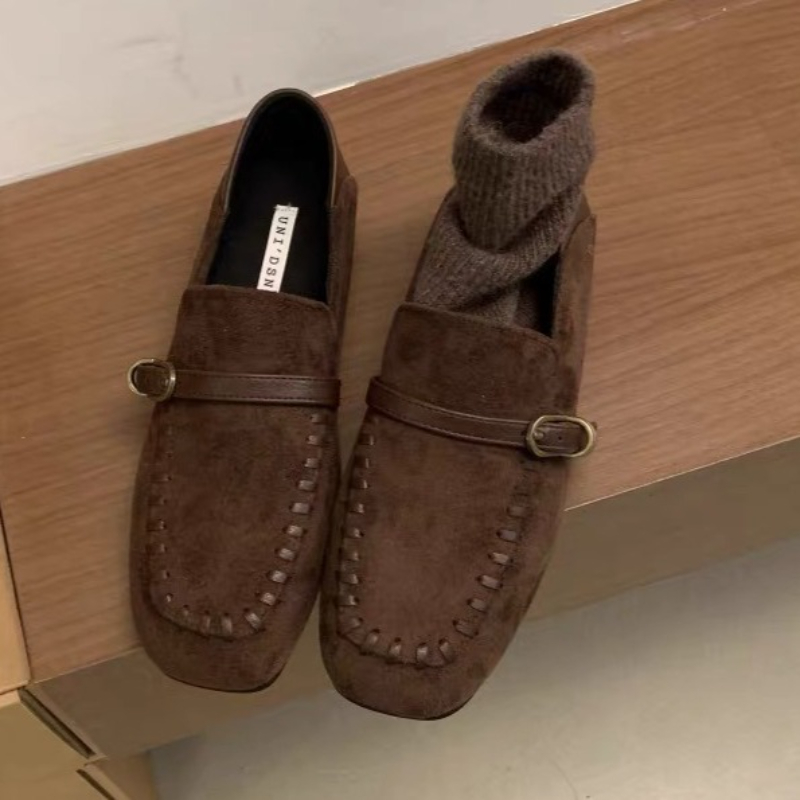 Scarpe basse eleganti in pelle - Women Shoes Brand recensione e prezzo