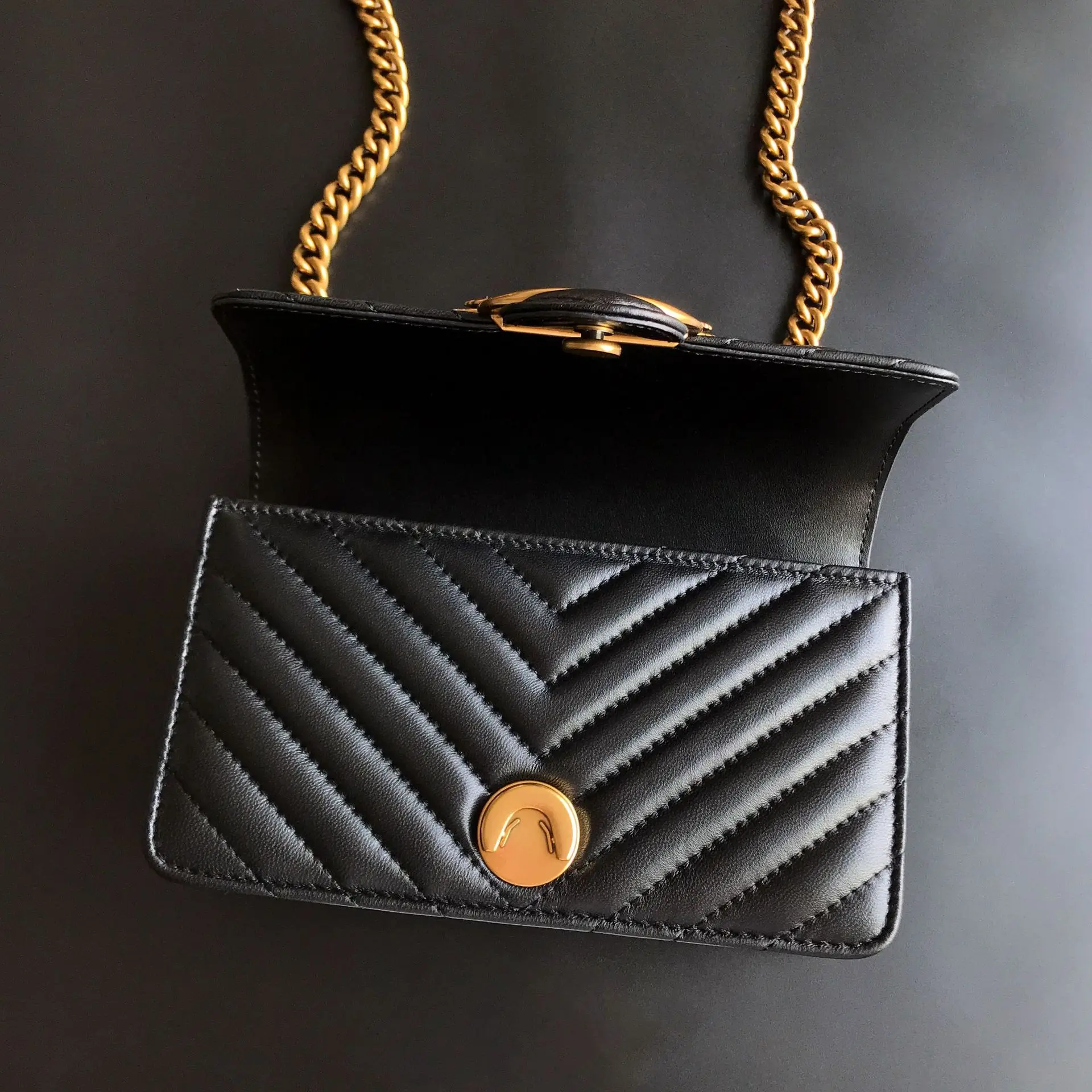 Borsa a tracolla da donna Pink - Women'S Shoes Louis Vuitton recensione e prezzo